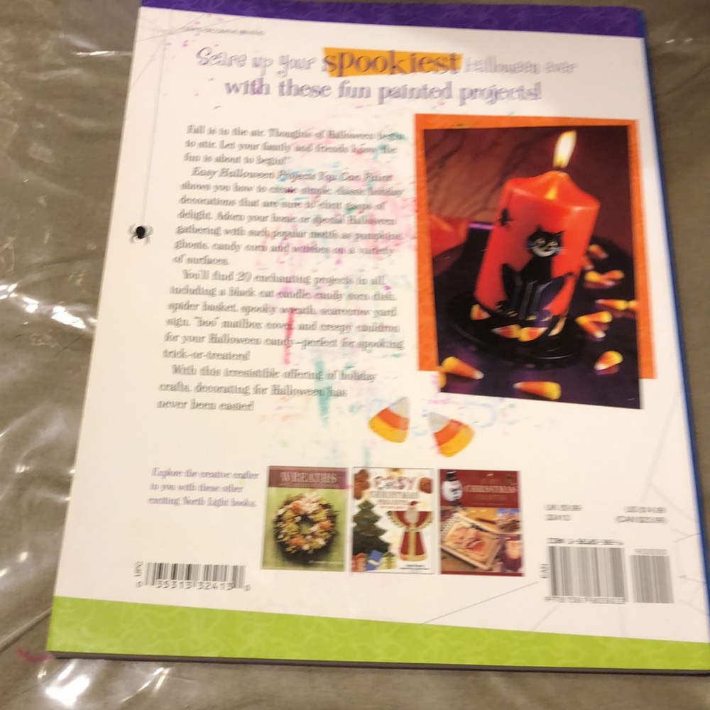 Halloween Fun Books: Decorating & Projects 🎃 - Picture 11 of 16